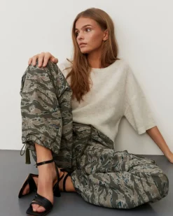 EMIKOSW TROUSERS - Army green