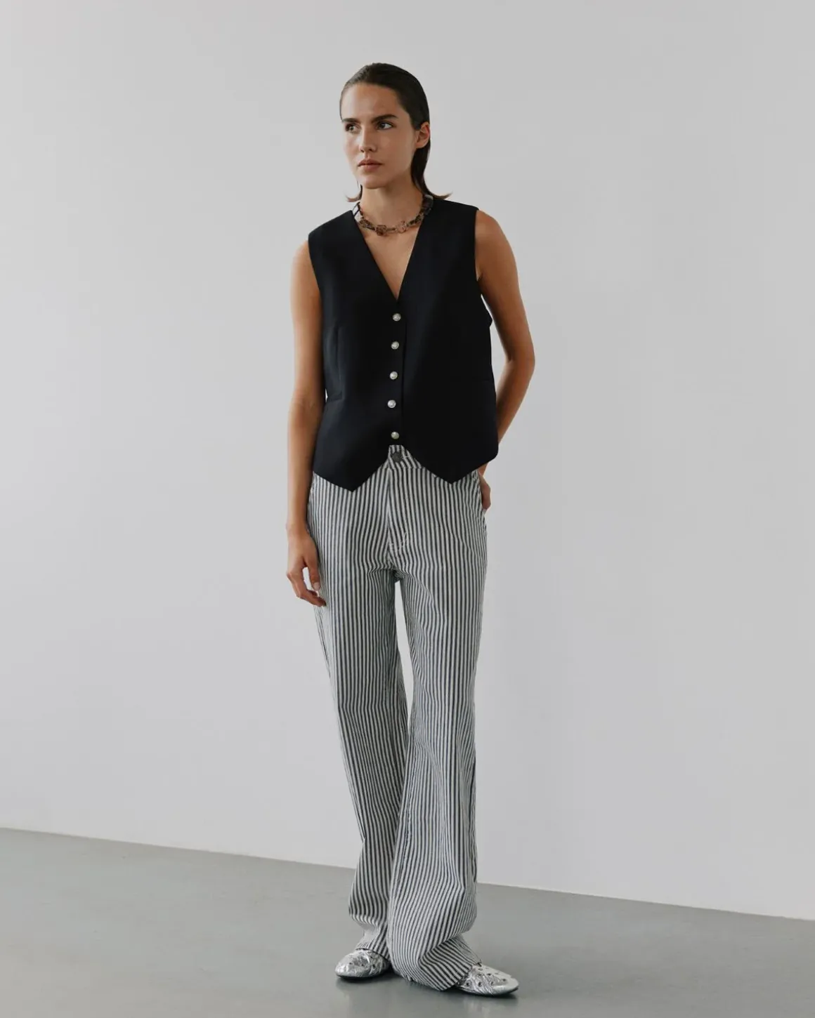 LUCCASW JEANS - Black striped