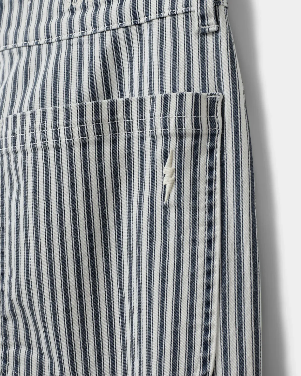 LUCCASW JEANS - Black striped